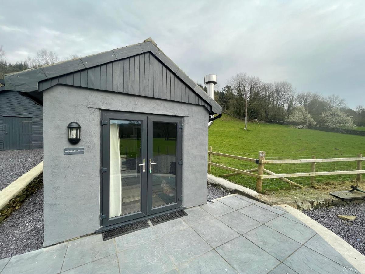 Tyddyn Bach Bunkhouse Villa Betws-y-Coed Exteriör bild